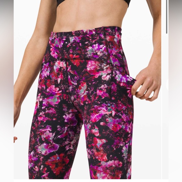 Lululemon Swift Speed High-Rise Tight 28"
Fluoro Floral Multi - Picture 10 of 12